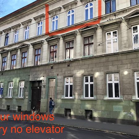Perfect Location,Newly Decorated Modern, Large Place 60 M2, Really Quiet So You Can Have A Good Night Sleep, Ac, Netflix, Smart Tv, High-Speed Internet, World Famous New York Cafe Only 10 Minutes Walk Будапеща Екстериор снимка