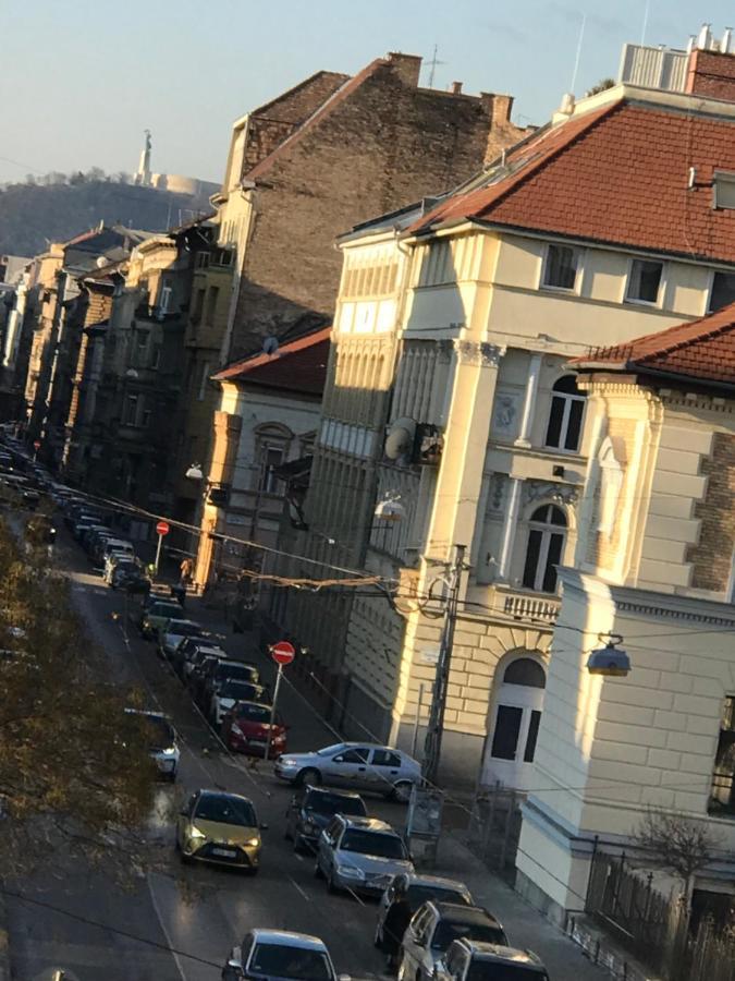 Perfect Location,Newly Decorated Modern, Large Place 60 M2, Really Quiet So You Can Have A Good Night Sleep, Ac, Netflix, Smart Tv, High-Speed Internet, World Famous New York Cafe Only 10 Minutes Walk Будапеща Екстериор снимка