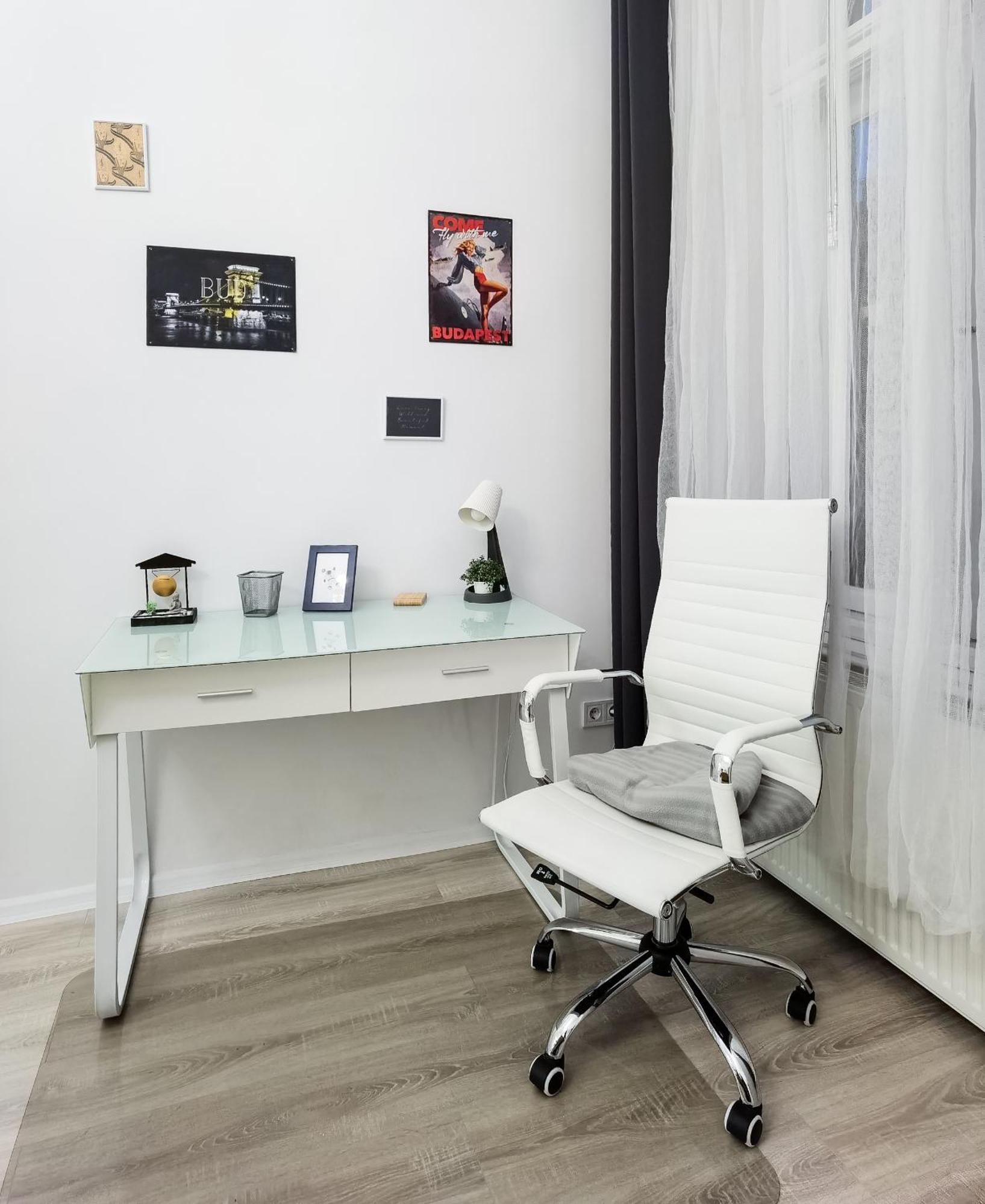 Perfect Location,Newly Decorated Modern, Large Place 60 M2, Really Quiet So You Can Have A Good Night Sleep, Ac, Netflix, Smart Tv, High-Speed Internet, World Famous New York Cafe Only 10 Minutes Walk Будапеща Екстериор снимка