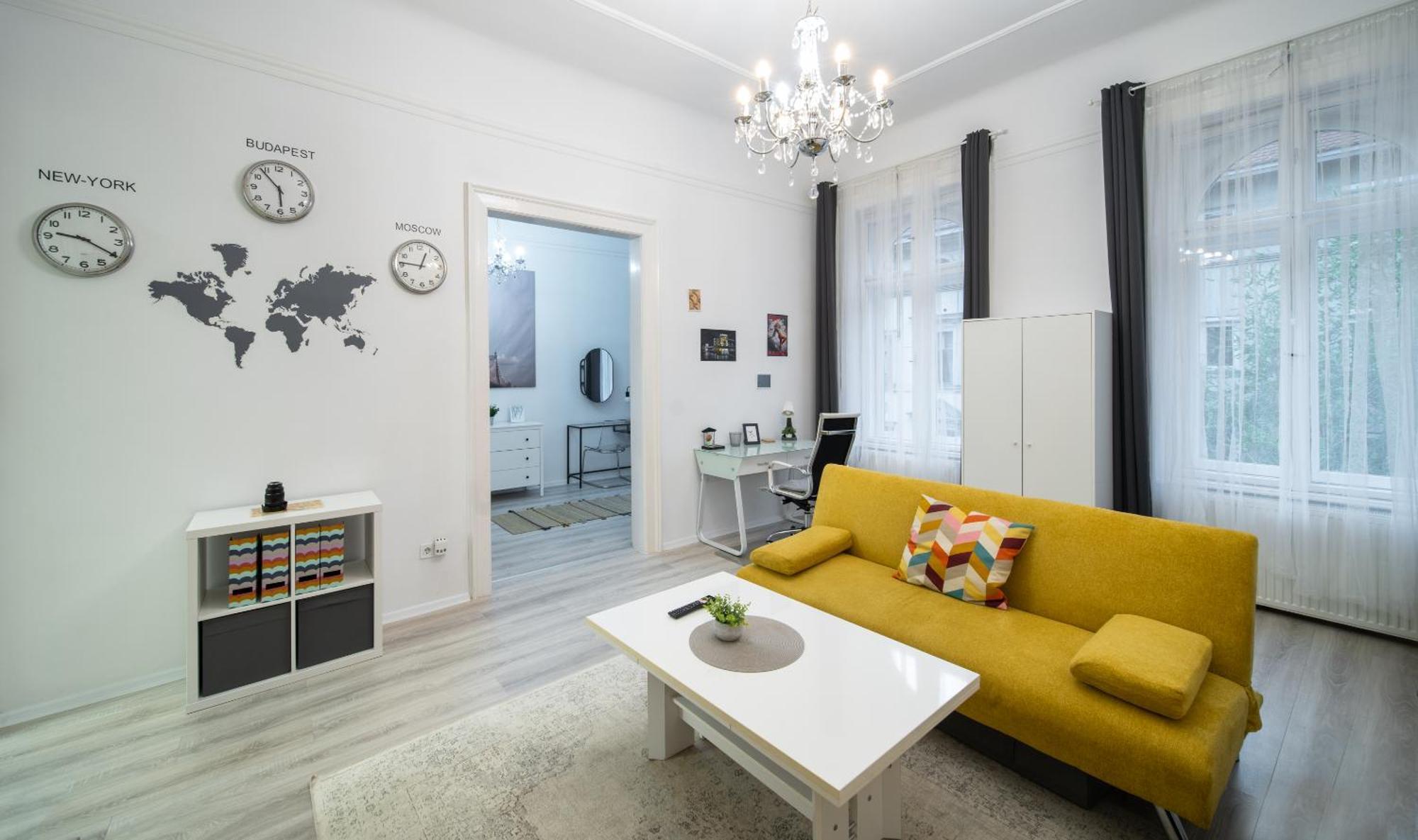Perfect Location,Newly Decorated Modern, Large Place 60 M2, Really Quiet So You Can Have A Good Night Sleep, Ac, Netflix, Smart Tv, High-Speed Internet, World Famous New York Cafe Only 10 Minutes Walk Будапеща Екстериор снимка