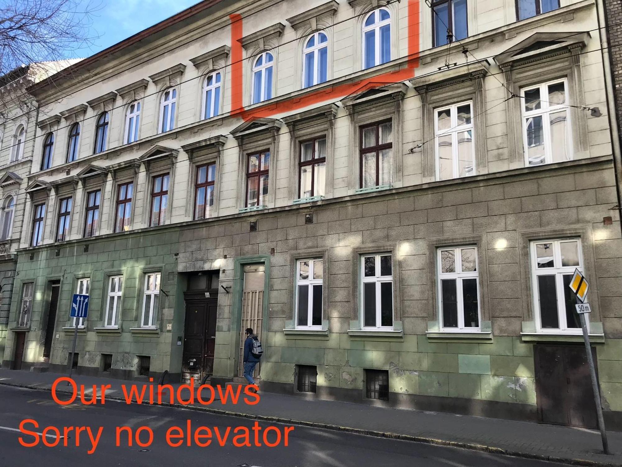 Perfect Location,Newly Decorated Modern, Large Place 60 M2, Really Quiet So You Can Have A Good Night Sleep, Ac, Netflix, Smart Tv, High-Speed Internet, World Famous New York Cafe Only 10 Minutes Walk Будапеща Екстериор снимка
