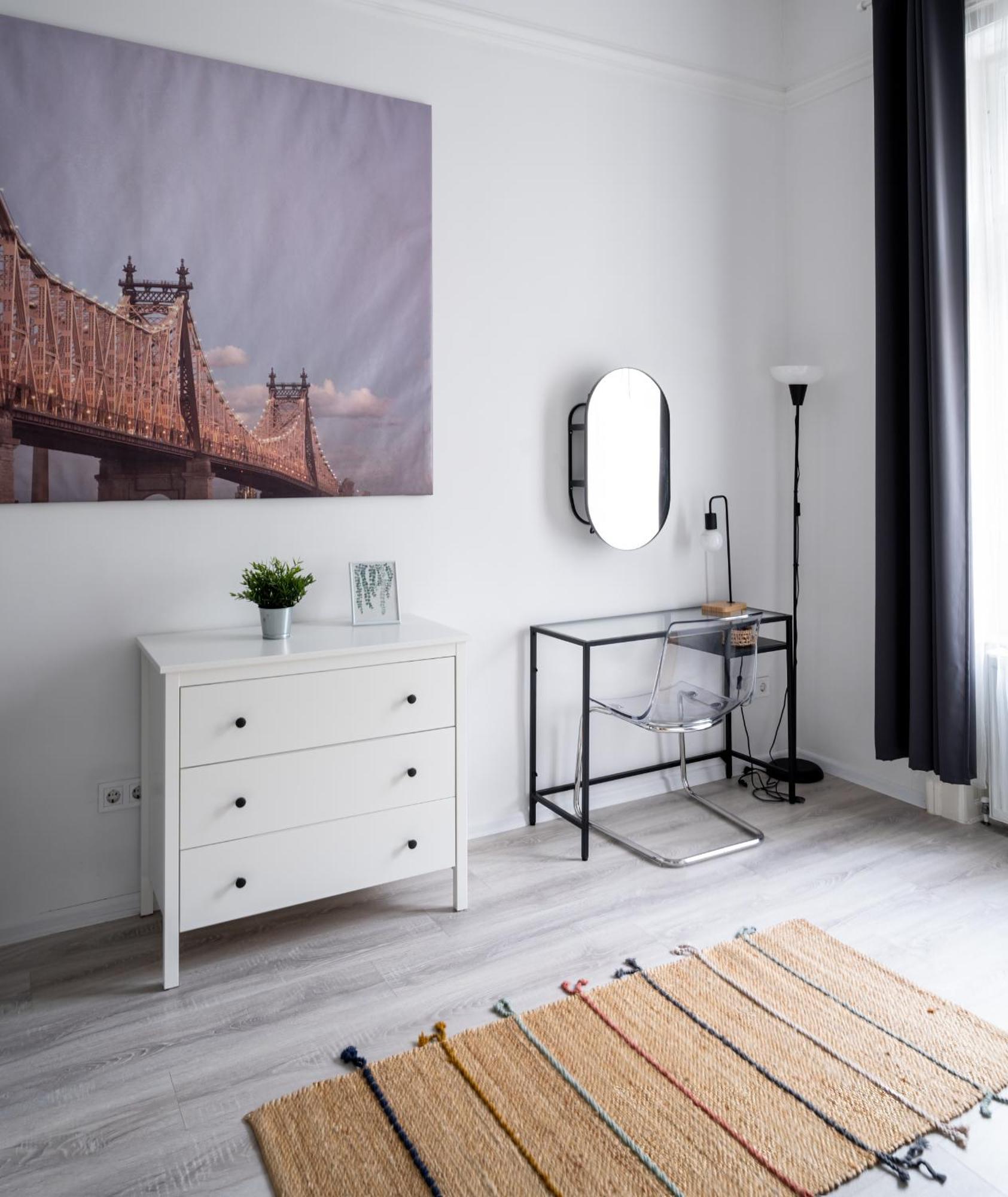 Perfect Location,Newly Decorated Modern, Large Place 60 M2, Really Quiet So You Can Have A Good Night Sleep, Ac, Netflix, Smart Tv, High-Speed Internet, World Famous New York Cafe Only 10 Minutes Walk Будапеща Екстериор снимка